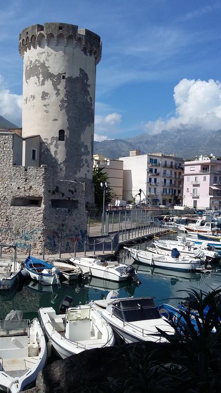 Casa Vacanze Torre Di Mola Formia Exterior foto